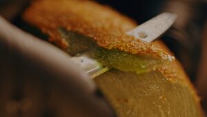 Kiwi e cervello: nuove evidenze su umore e benessere mentale
